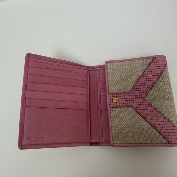 Yves Saint Laurent Pink and Cream Woven Clutch - Picture 9 of 13